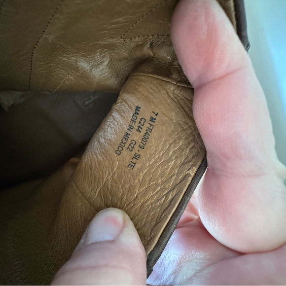 Frye Veronica Leather Zip Booties Size 7 - Picture 6 of 7